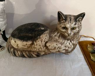 Cast iron cat door stop