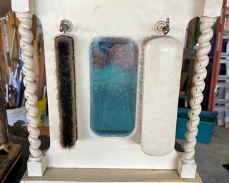 vintage vanity mirror with brushes