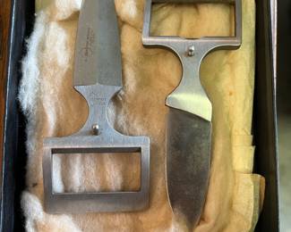 Set of Bowen belt buckle knives