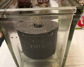 antique Willard MH17 glass battery