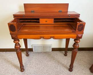 181 Vintage Spinet Writing Desk Detailmin