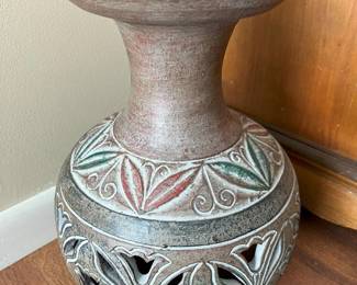 181 Tulip Openwork Floor Vasemin