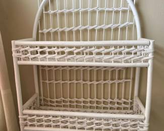 181 Wicker 2Tier Wall Shelfmin