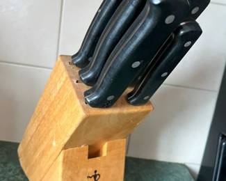 181 Henckels Knife Blockmin