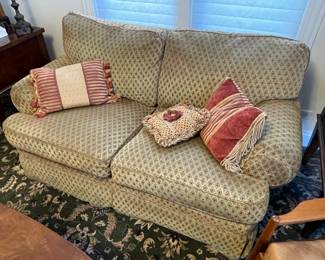 Loveseat 