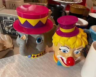 Ringling Brothers & Barnum & Bailey flip top mugs