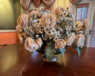 6. Dried Flower Arrangement (16" x 22" x 16")