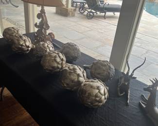 Decorative items bras deer