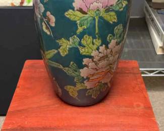 Chinese Porcelain Vase