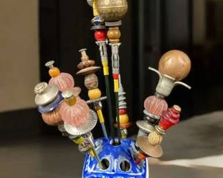 Artsy Knitting Needles With Holder