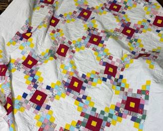 Vintage Irish Chain Quilt
