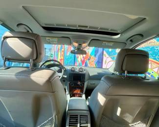 2011 Mercedes-Benz ML350 4x2 SUV. 140,000 miles. VIN 4JGBB5GB7BA718564