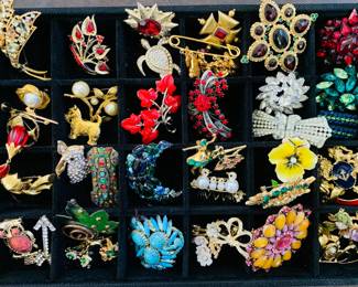 Fashion Brooches