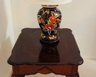 Coordinating Mahogany Ent Table