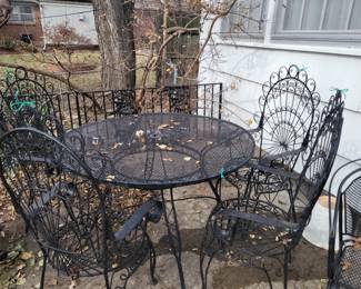 Vintage Peacock wrought iron table & chair set