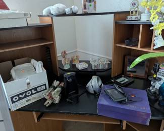 Corner desk