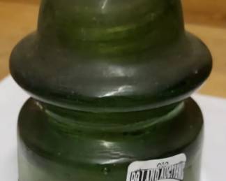 antique olive green insulator, only mark is a star