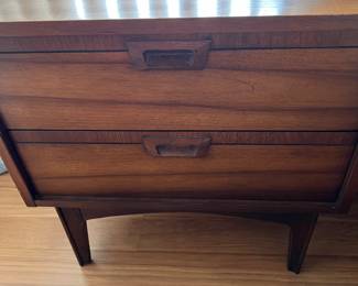 MCM SINGLE NIGHTSTAND.  MATCHES HEADBOARD AND DRESSER W/MIRROR