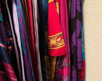 WOMENS CLOTHING