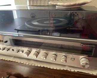 VINTAGE PANASONIC TURNTABLE, 8 TRACK PLAYER AND SPEAKERS