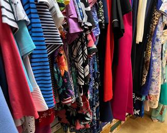WOMENS CLOTHING AND SHOES