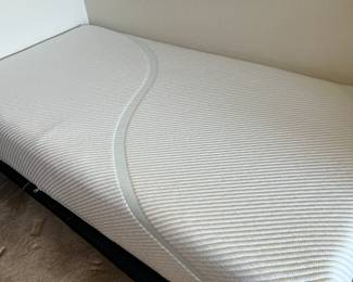 TWIN TEMPURPEDIC WITH "EASE" ADJUSTABLE FRAME