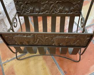 Metal magazine rack