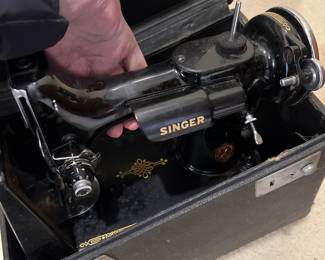 Singer Flyweight Sewing Machine