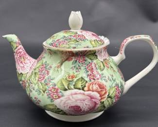 Edwardian Collection English Pink Rose Teapot