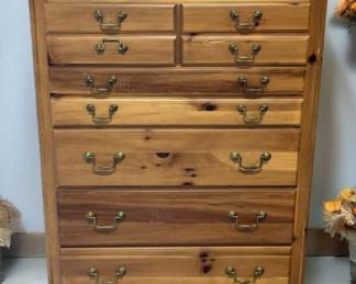 Bassett Furniture Pine Wood Chest of Drawers