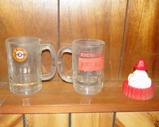 Root beer glasses