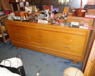 Long Dresser