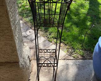 PLANT STAND
