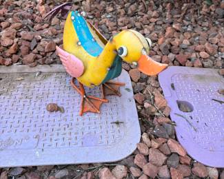 YARD DECOR