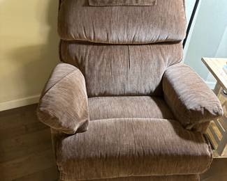 RECLINER