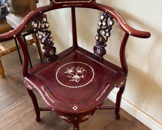 ASIAN CHAIR