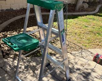 LADDER