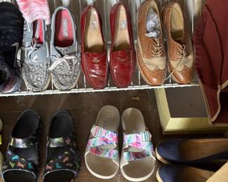 SHOES