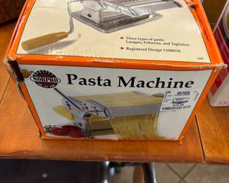 PASTA MACHINE
