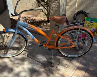 HELLO KITTY BIKE