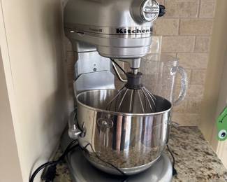 KITCHENAID MIXER