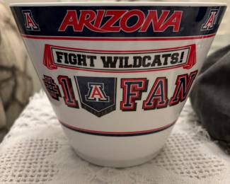UOFA DECOR