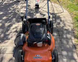 LAWN MOWER