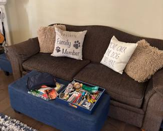 LOVESEAT