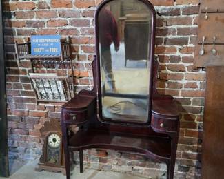 Queen Anne Vanity/ Dressing Mirror
