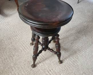 piano stool