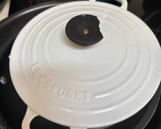 Le Creuset White Enameled Dutch Oven #16