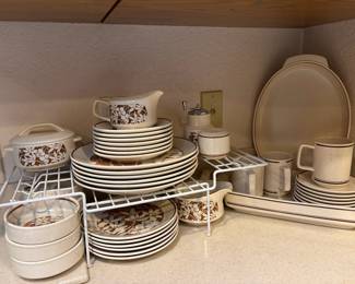 Temperware by Lenox "Woodspice" Dinnerware Set