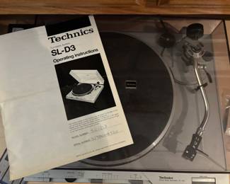 Technics Direct Drive Turntable –  SL-D3