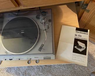Technics Direct Drive Turntable –  SL-D3